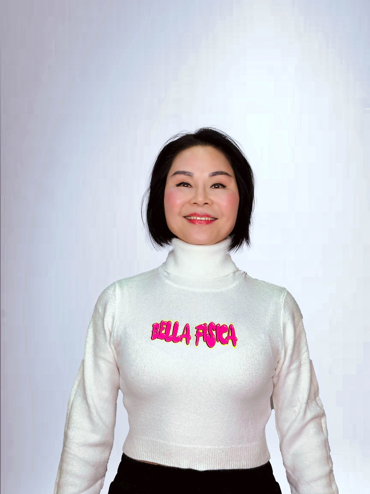 Maglione Crop con Collo Alto e Dettaglio Logo Neon